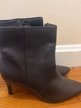 Banana Republic Dark Brown Pointed-Toe Ankle Boots with Kitten Heel